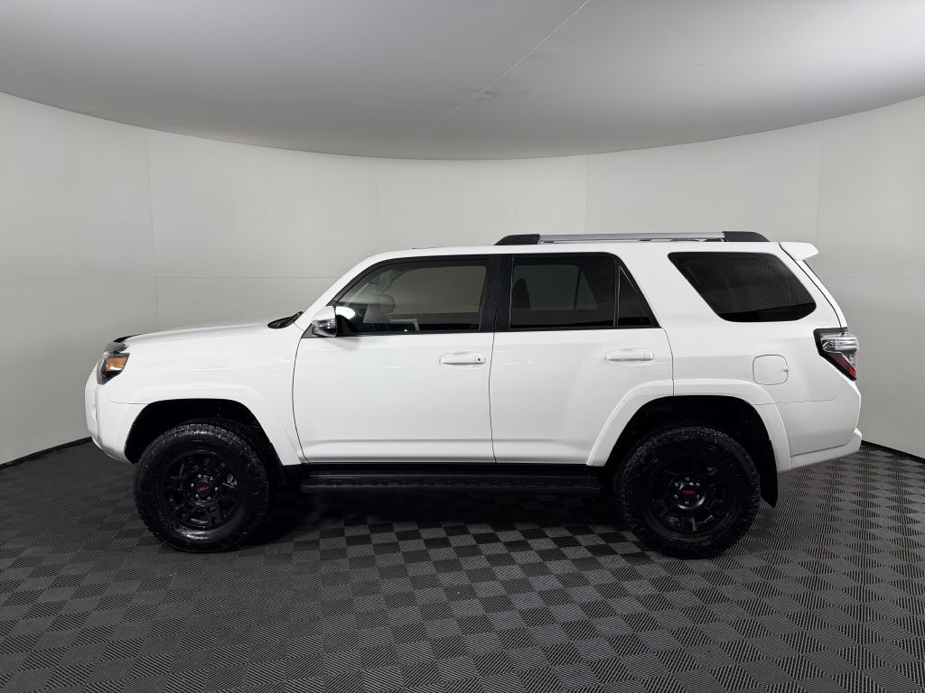 2015 Toyota 4Runner Image 8
