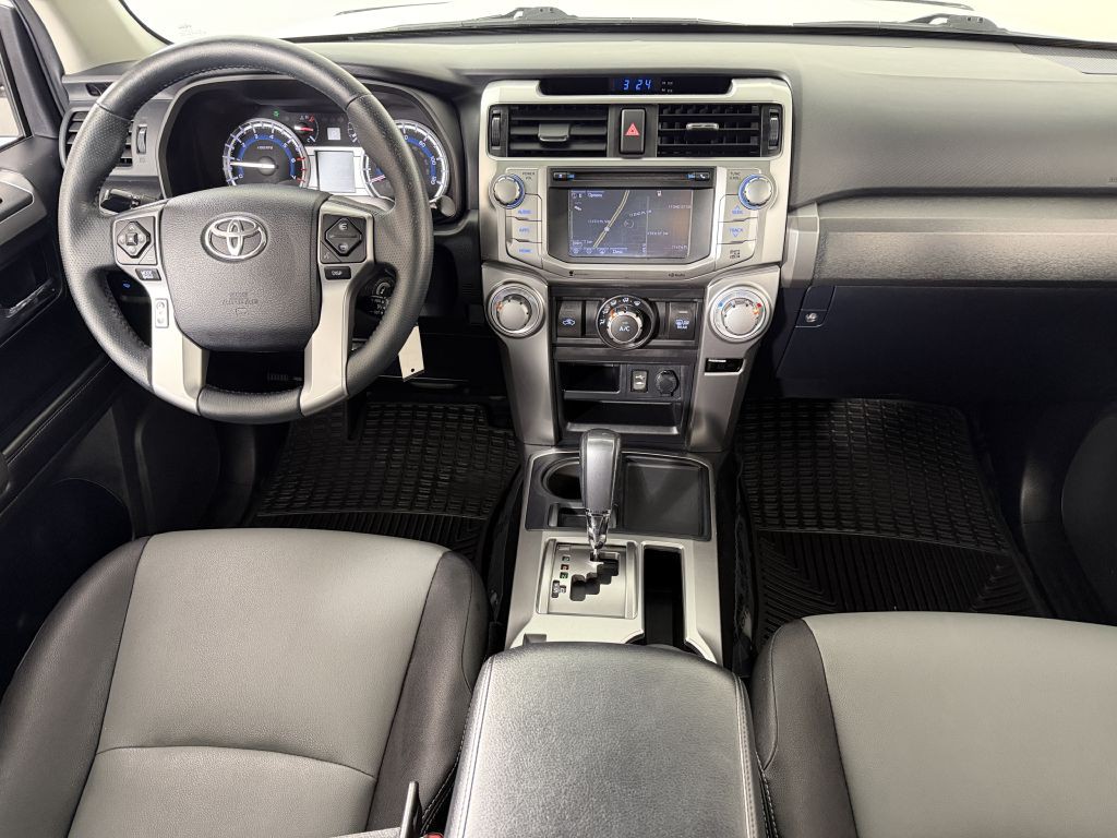 2015 Toyota 4Runner Image 14