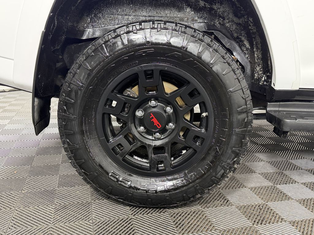 2015 Toyota 4Runner Image 42