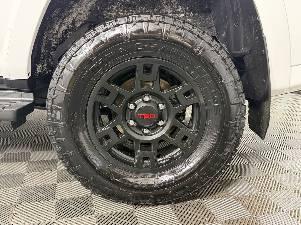 2015 Toyota 4Runner Image 43