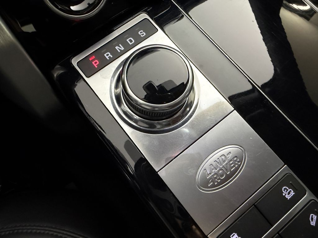 2020 Land Rover Range Rover Image 36