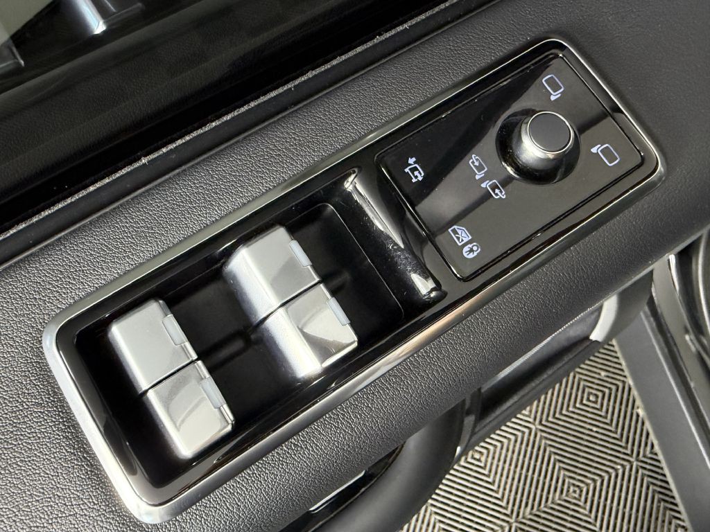 2020 Land Rover Range Rover Image 43
