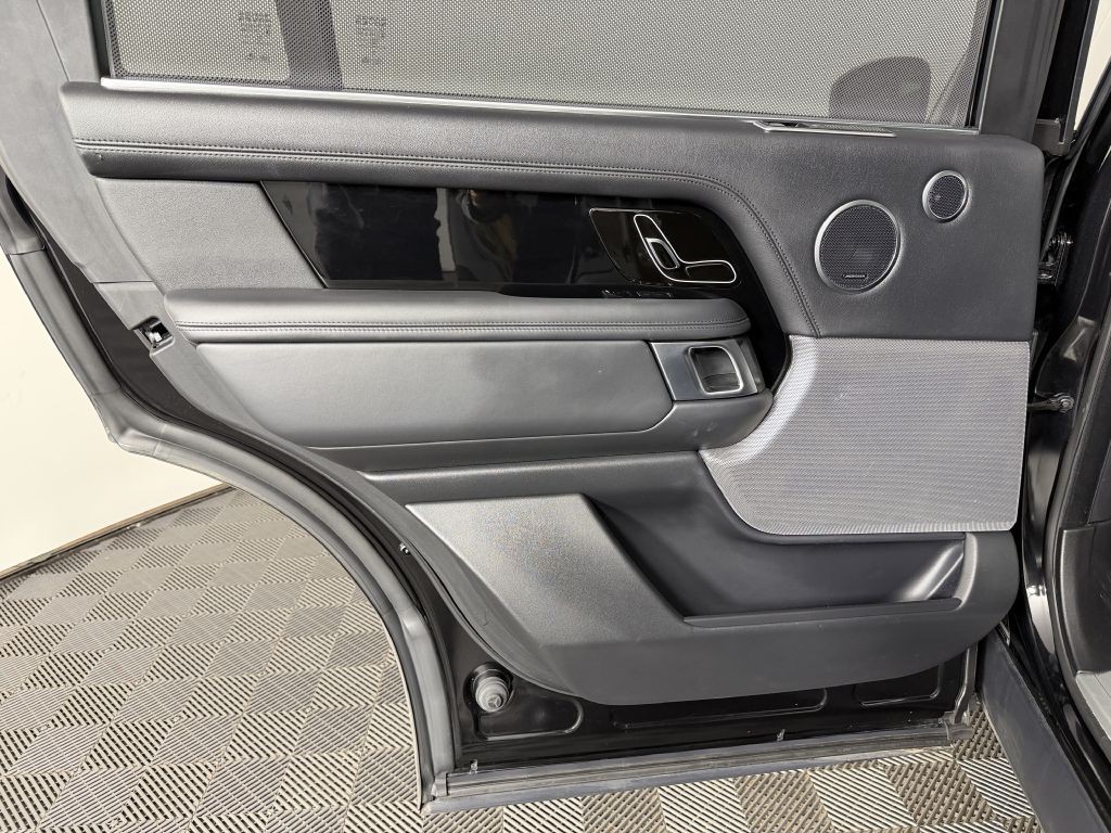 2020 Land Rover Range Rover Image 45