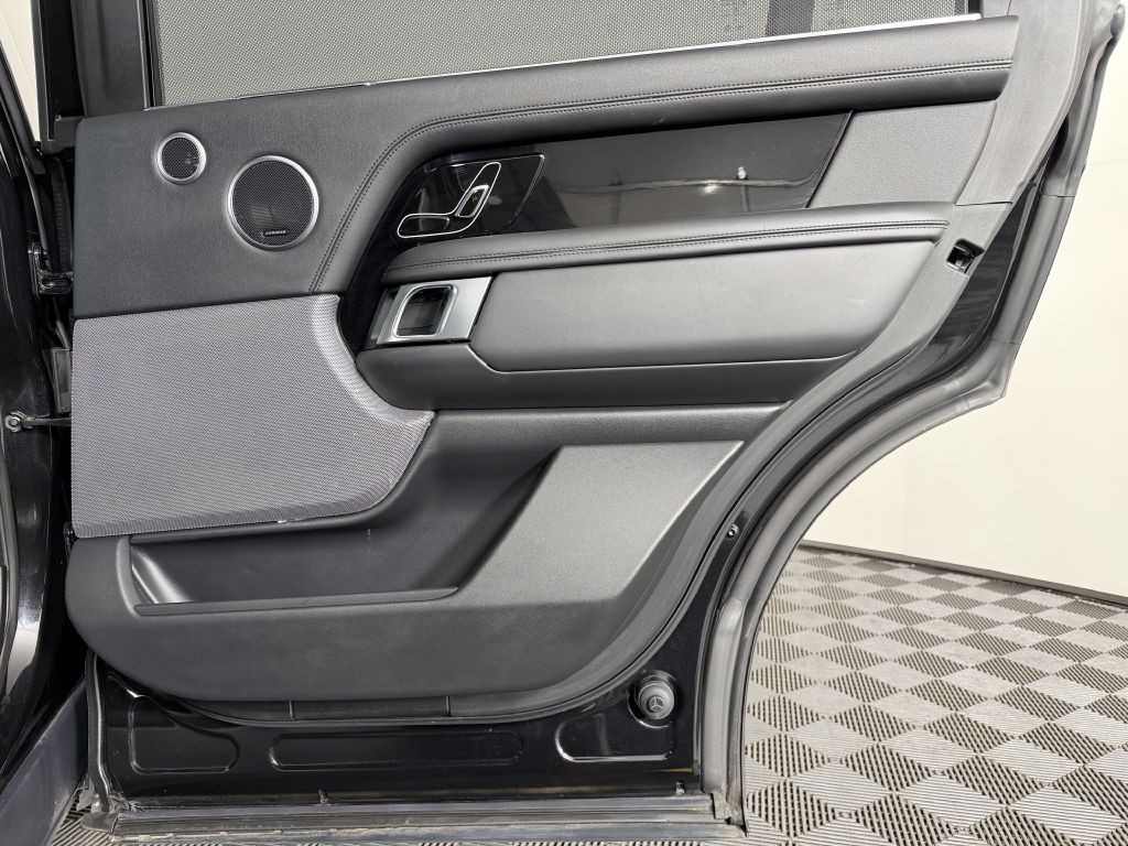 2020 Land Rover Range Rover Image 50