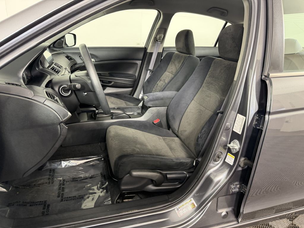 2009 Honda Accord Image 15