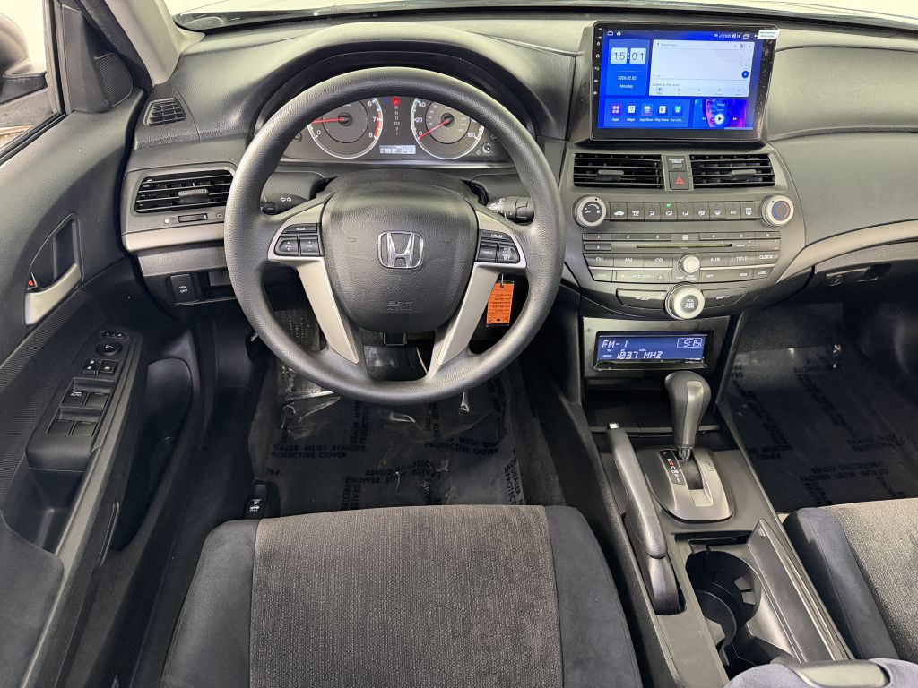 2009 Honda Accord Image 17