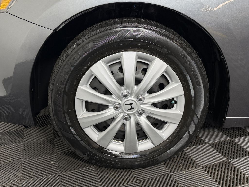 2009 Honda Accord Image 32