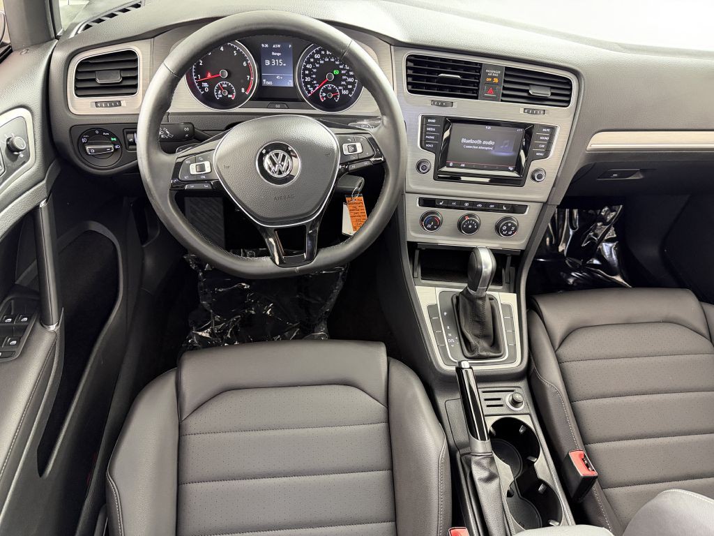 2015 Volkswagen Golf Image 20