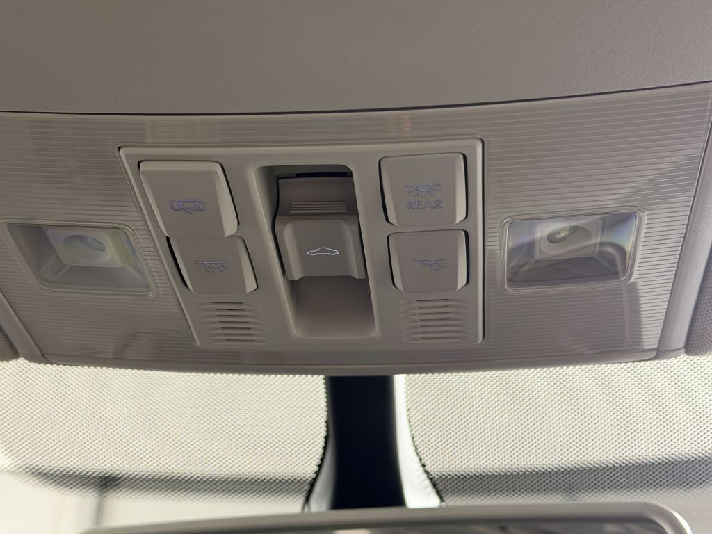 2015 Volkswagen Golf Image 33