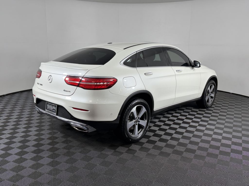 2018 Mercedes-Benz GLC-Class Image 6