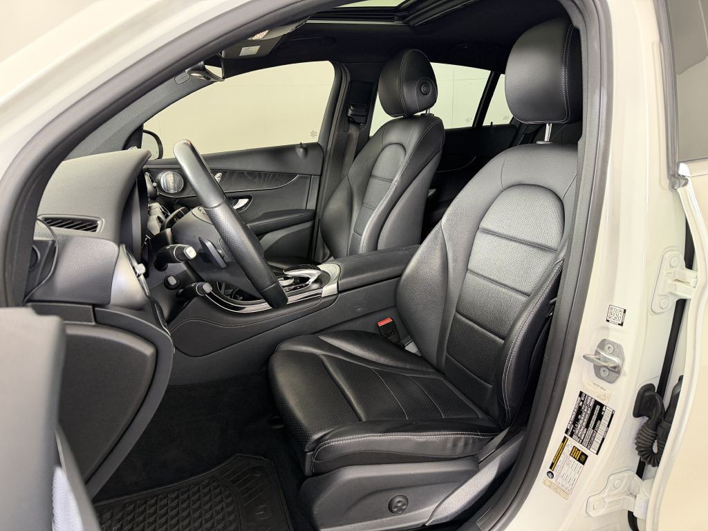 2018 Mercedes-Benz GLC-Class Image 19