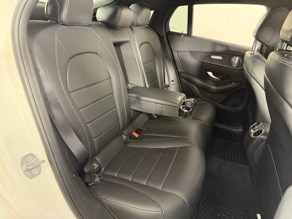 2018 Mercedes-Benz GLC-Class Image 21