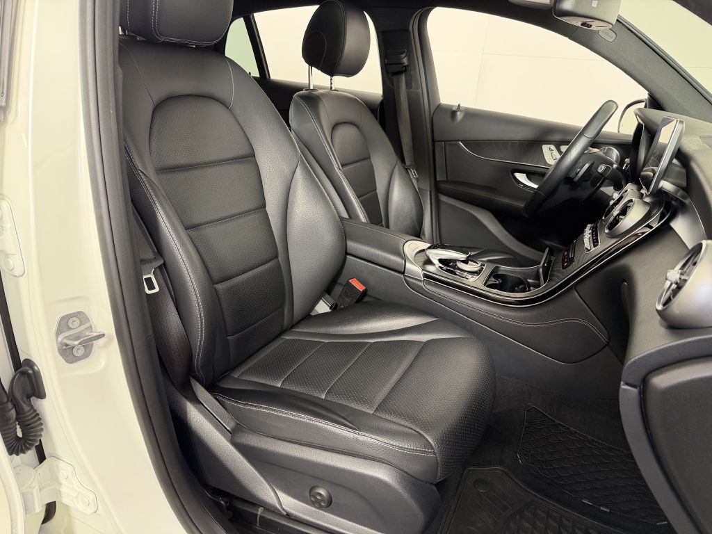 2018 Mercedes-Benz GLC-Class Image 22