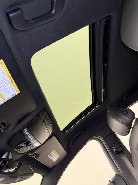 2018 Mercedes-Benz GLC-Class Image 30