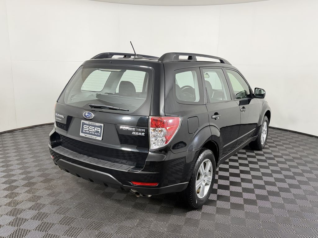 2013 Subaru Forester Image 12