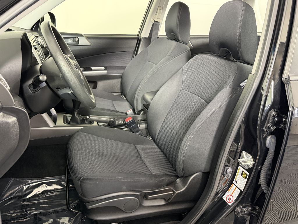 2013 Subaru Forester Image 21
