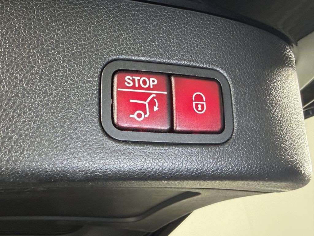 2018 Mercedes-Benz GLS-Class Image 14