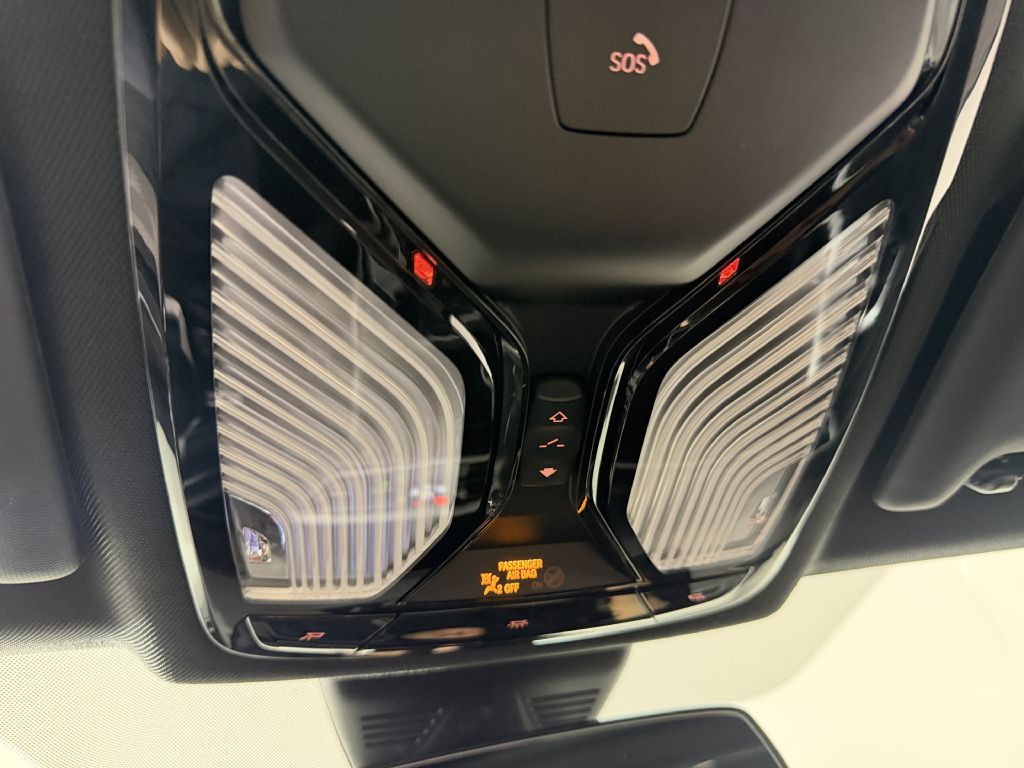 2021 BMW 3 Series Image 23