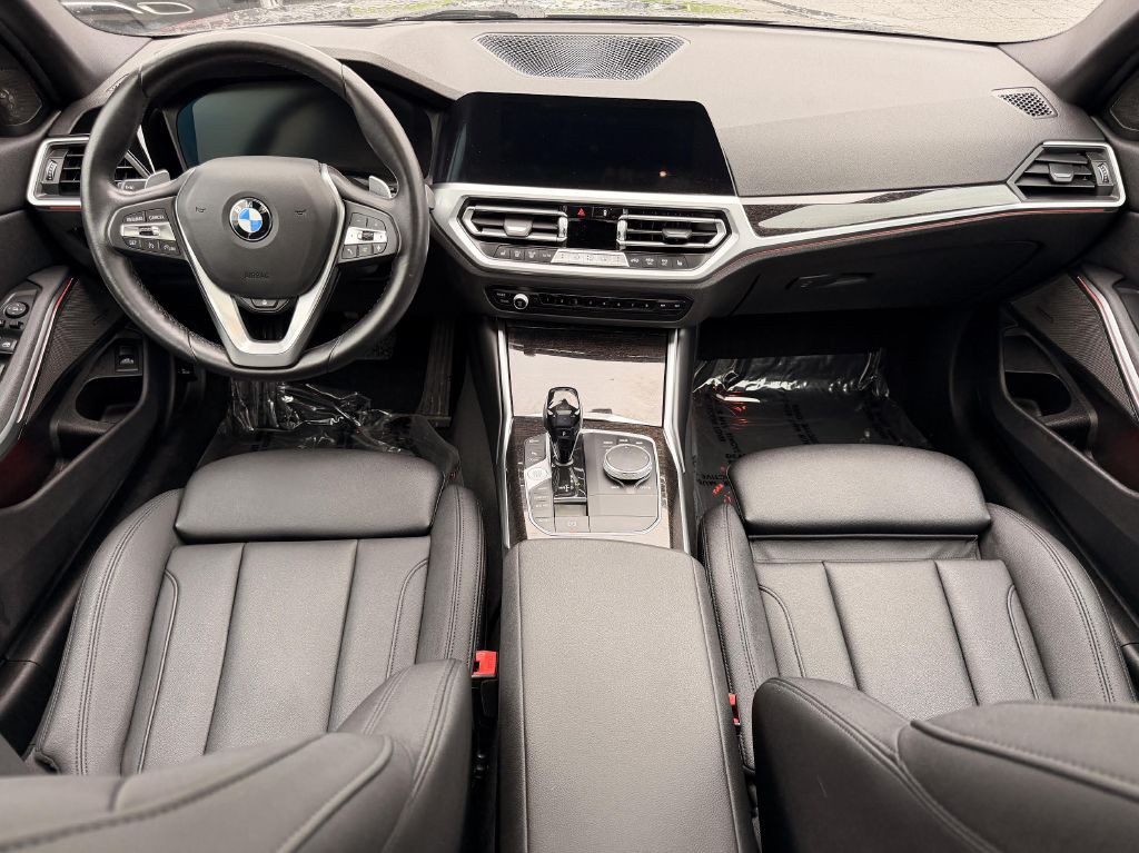2021 BMW 3 Series Image 25