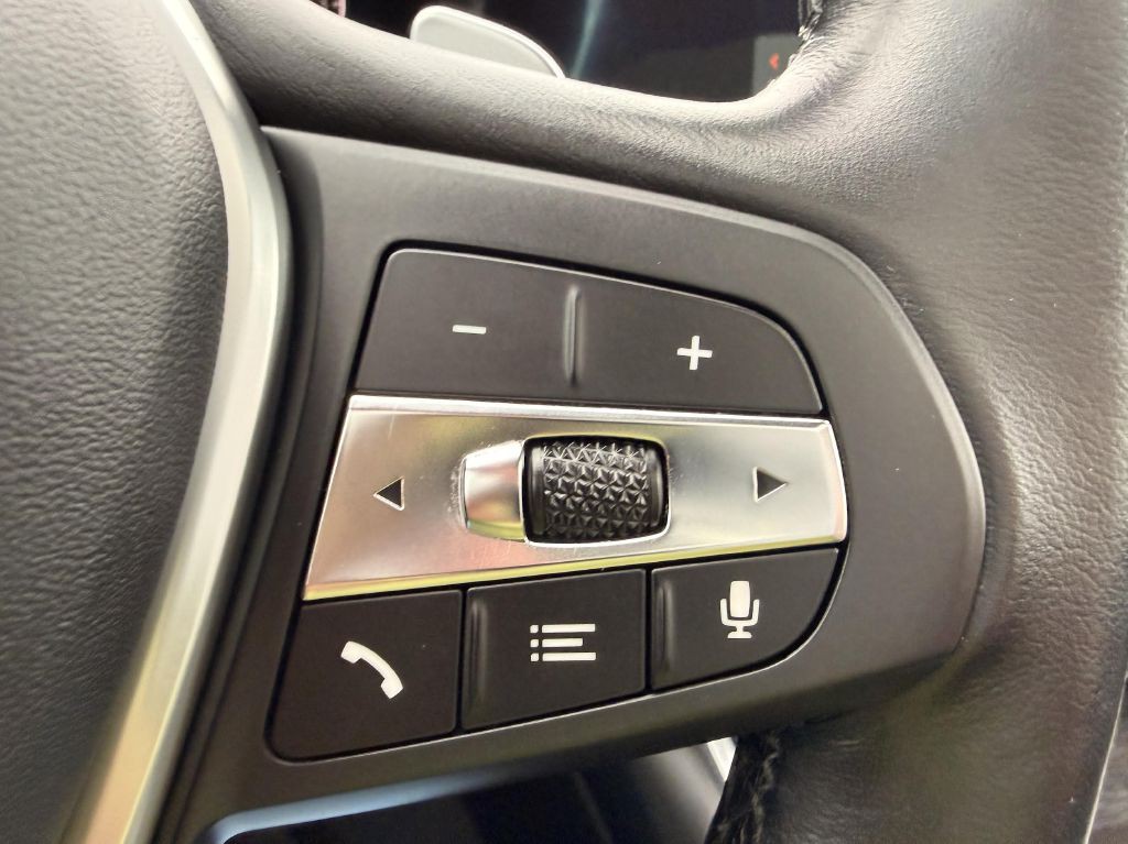 2021 BMW 3 Series Image 32