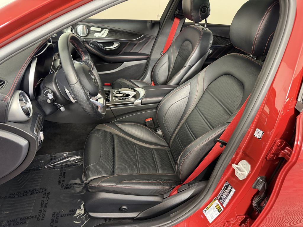 2016 Mercedes-Benz C-Class Image 18