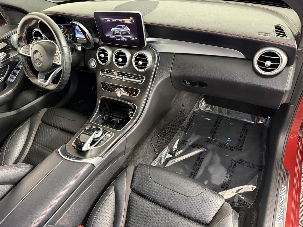 2016 Mercedes-Benz C-Class Image 23