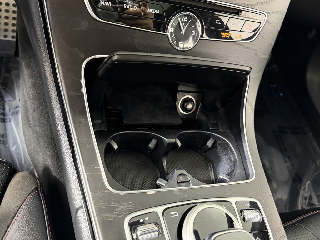 2016 Mercedes-Benz C-Class Image 33