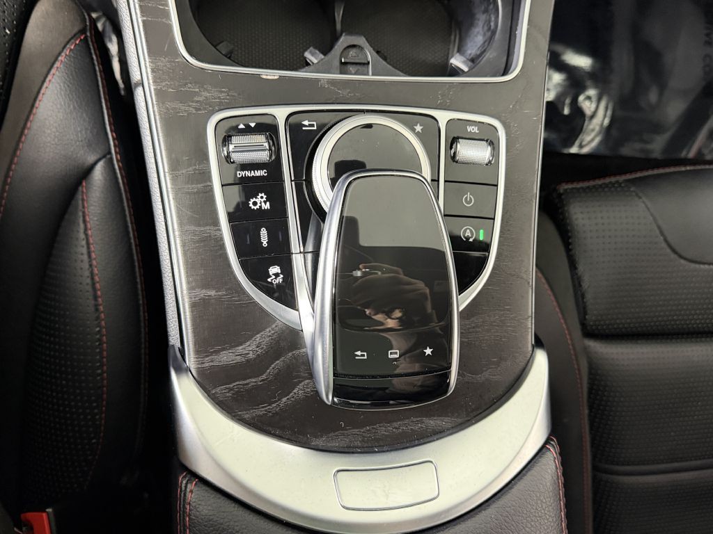 2016 Mercedes-Benz C-Class Image 34