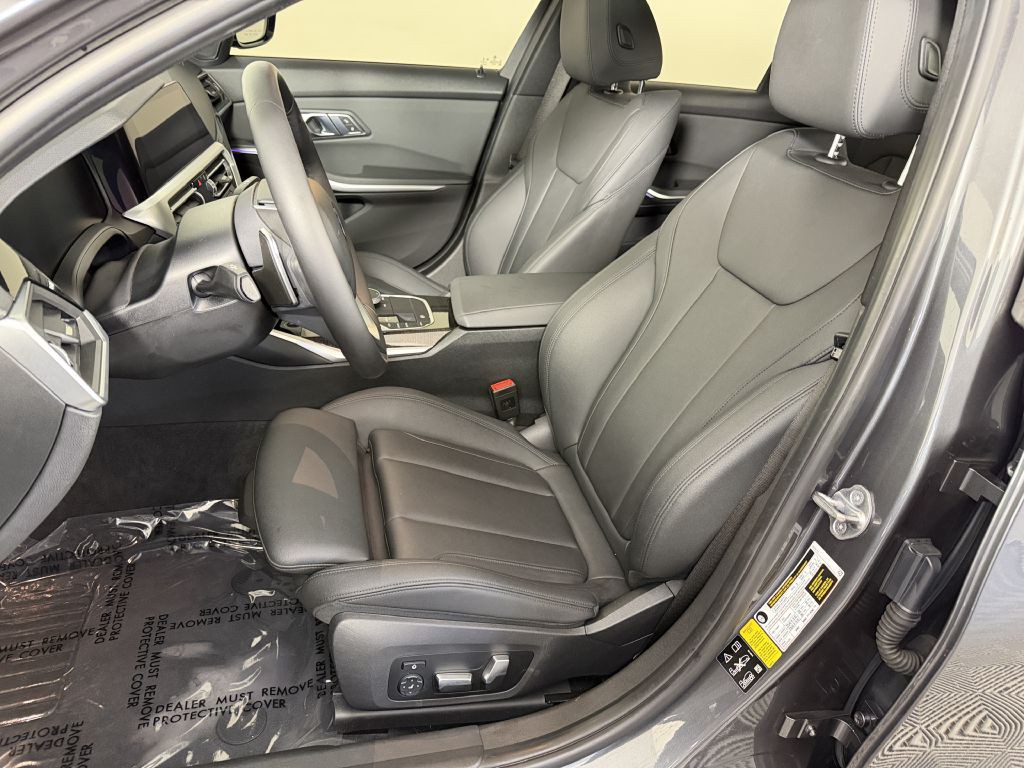 2019 BMW 3 Series Image 17