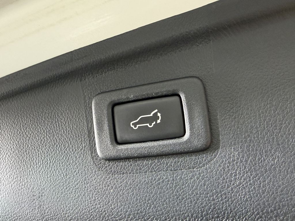 2015 Subaru Outback Image 18