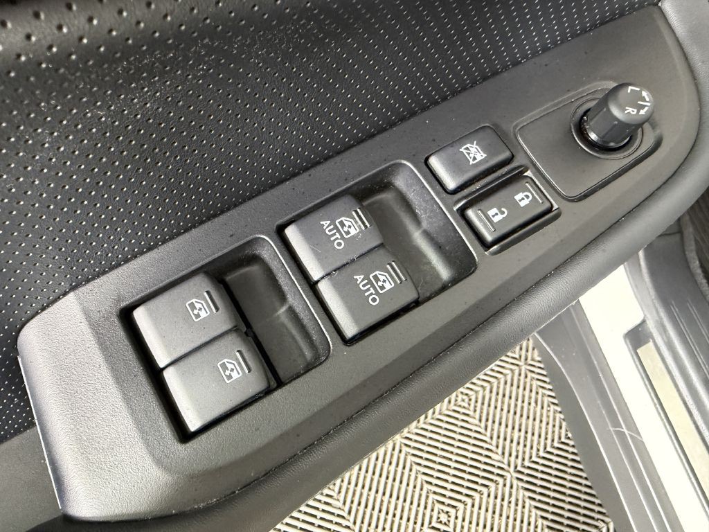 2015 Subaru Outback Image 42