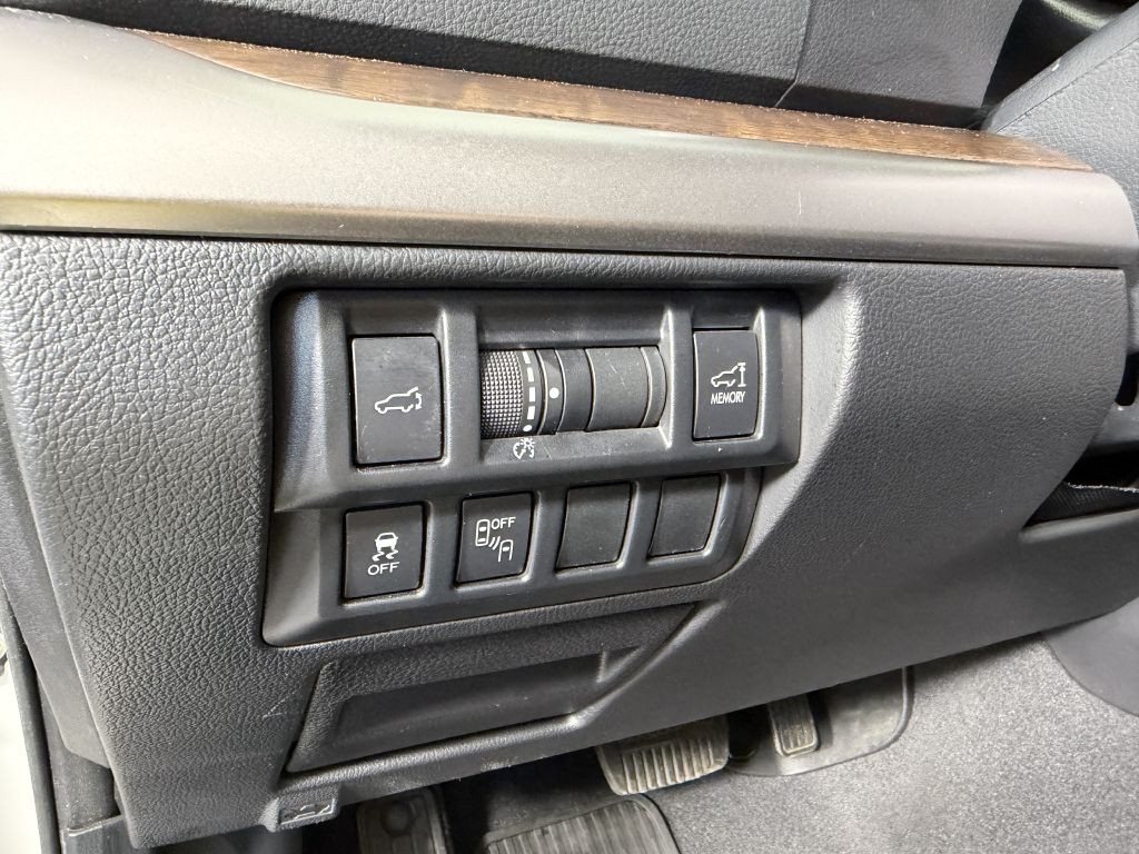 2015 Subaru Outback Image 45