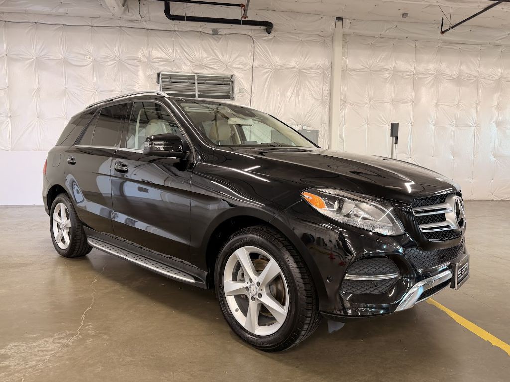 2017 Mercedes-Benz GLE-Class Image 3