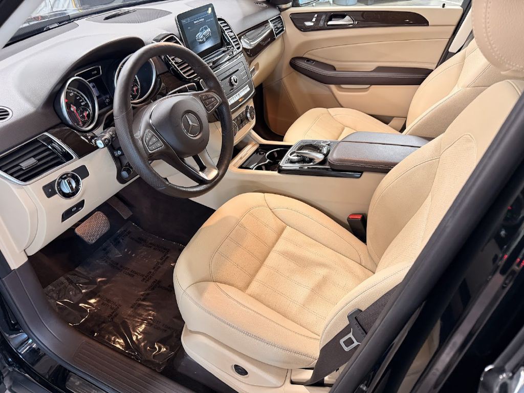 2017 Mercedes-Benz GLE-Class Image 12