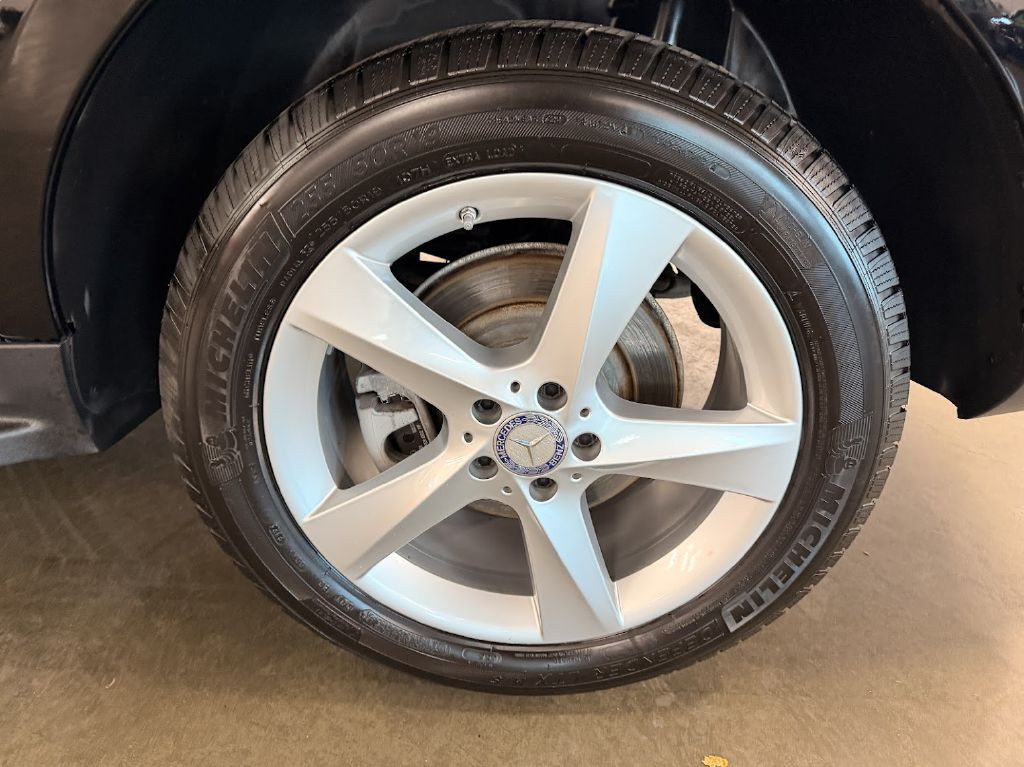 2017 Mercedes-Benz GLE-Class Image 32