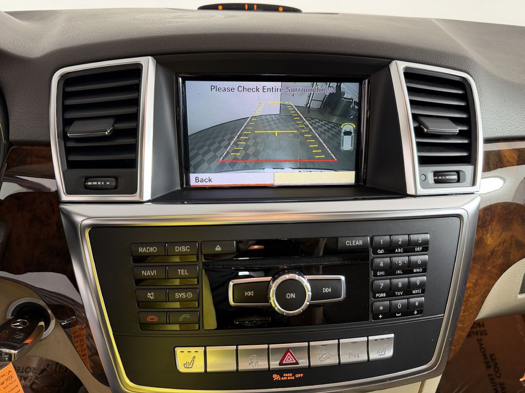 2012 Mercedes-Benz M-Class Image 21