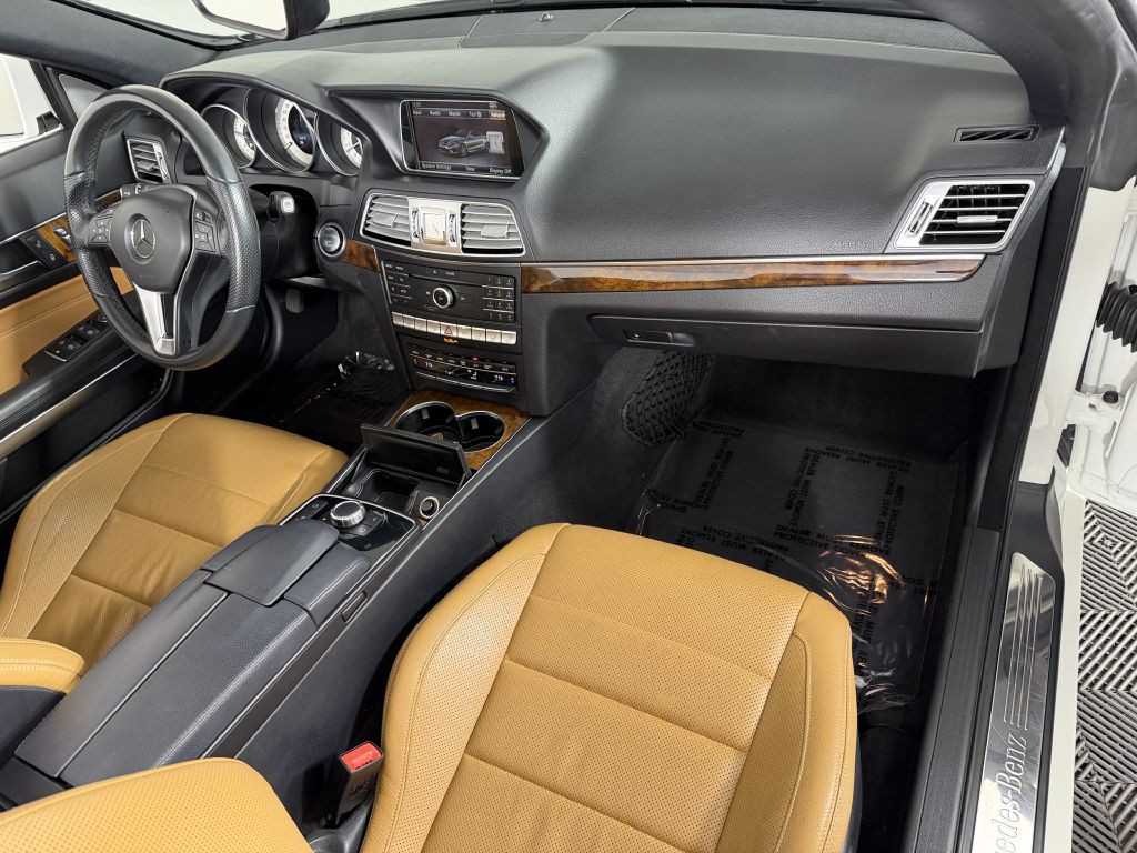 2017 Mercedes-Benz E-Class Image 19