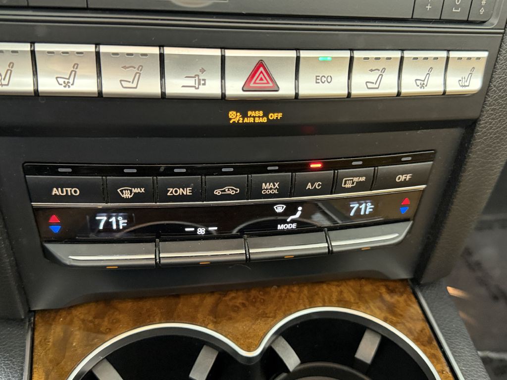 2017 Mercedes-Benz E-Class Image 31