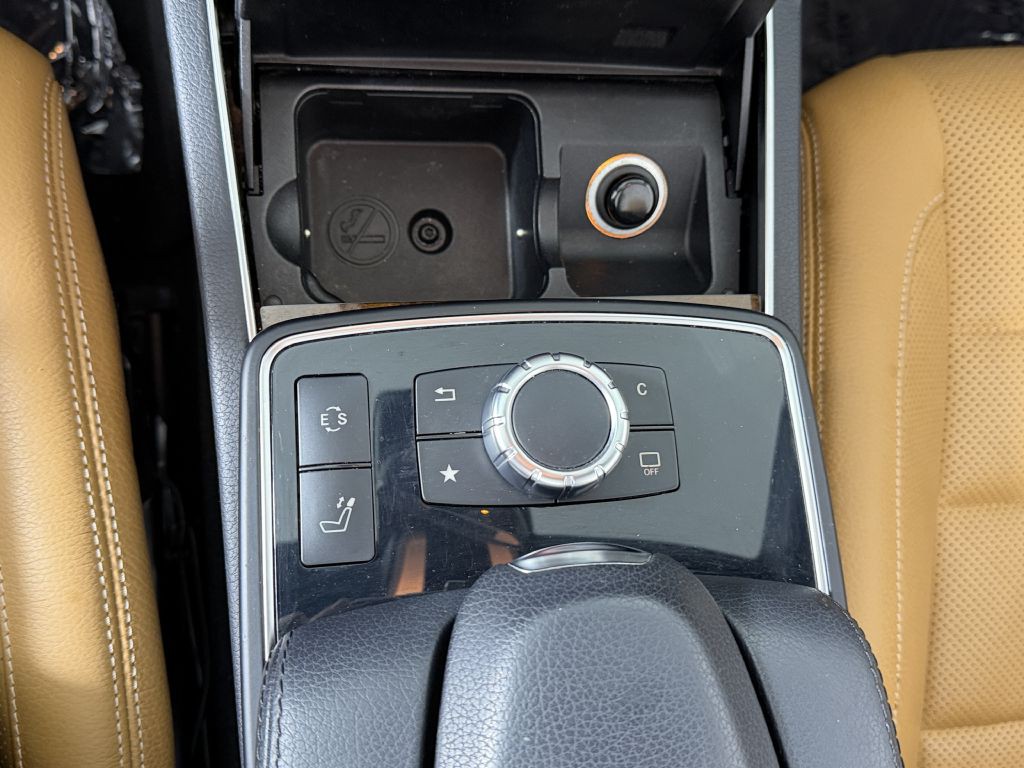 2017 Mercedes-Benz E-Class Image 33