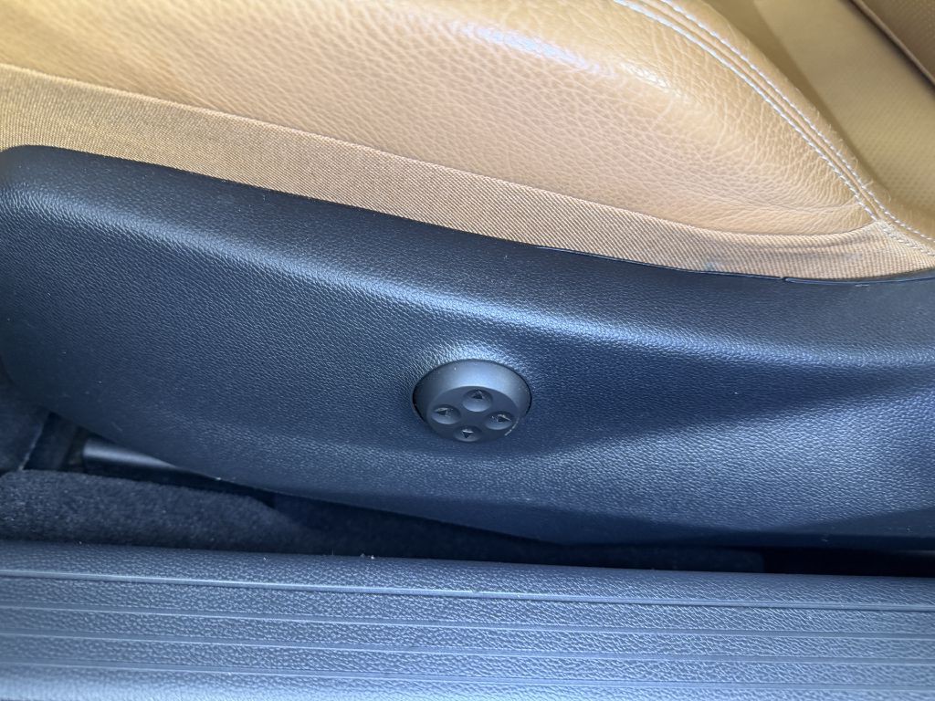 2017 Mercedes-Benz E-Class Image 42