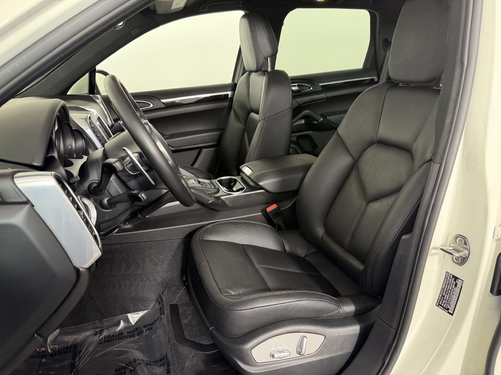 2011 Porsche Cayenne Image 10