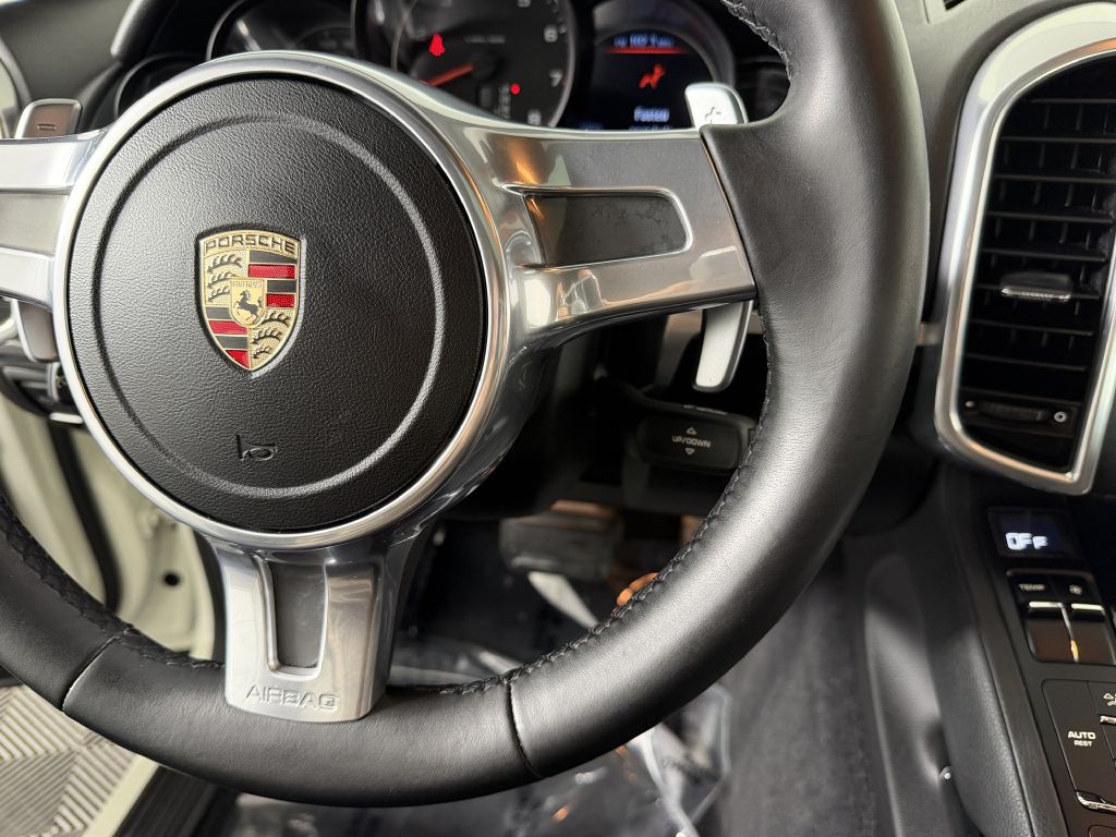 2011 Porsche Cayenne Image 20