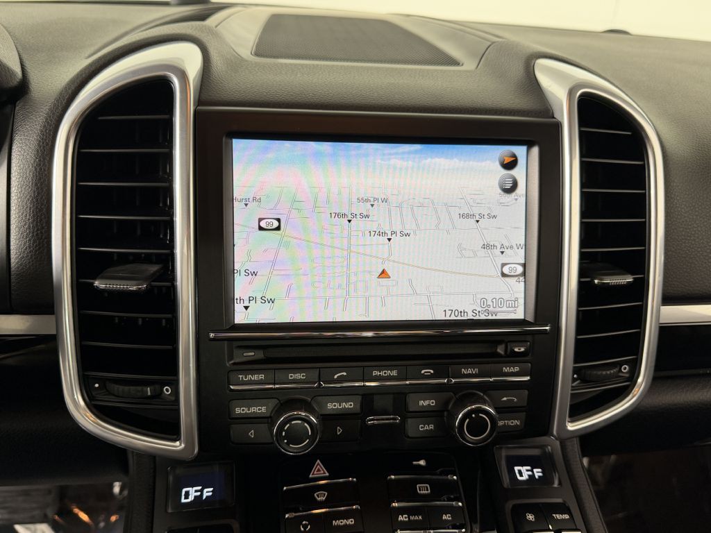 2011 Porsche Cayenne Image 22