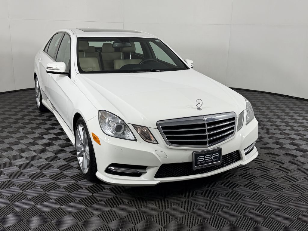 2013 Mercedes-Benz E-Class Image 3