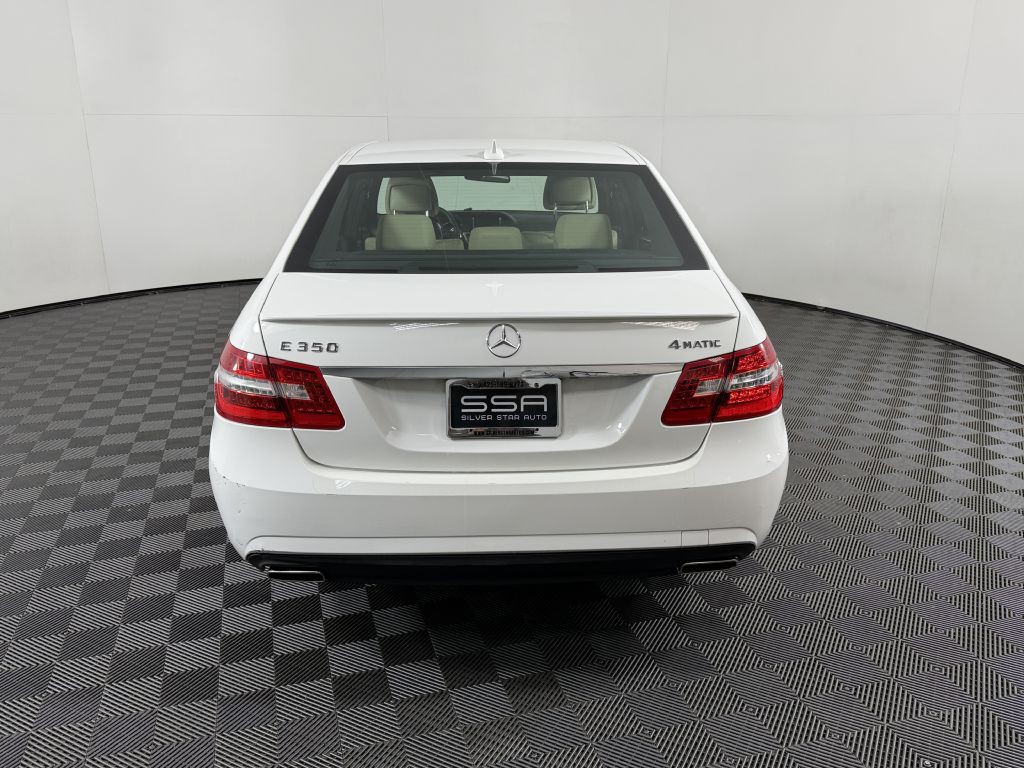 2013 Mercedes-Benz E-Class Image 5