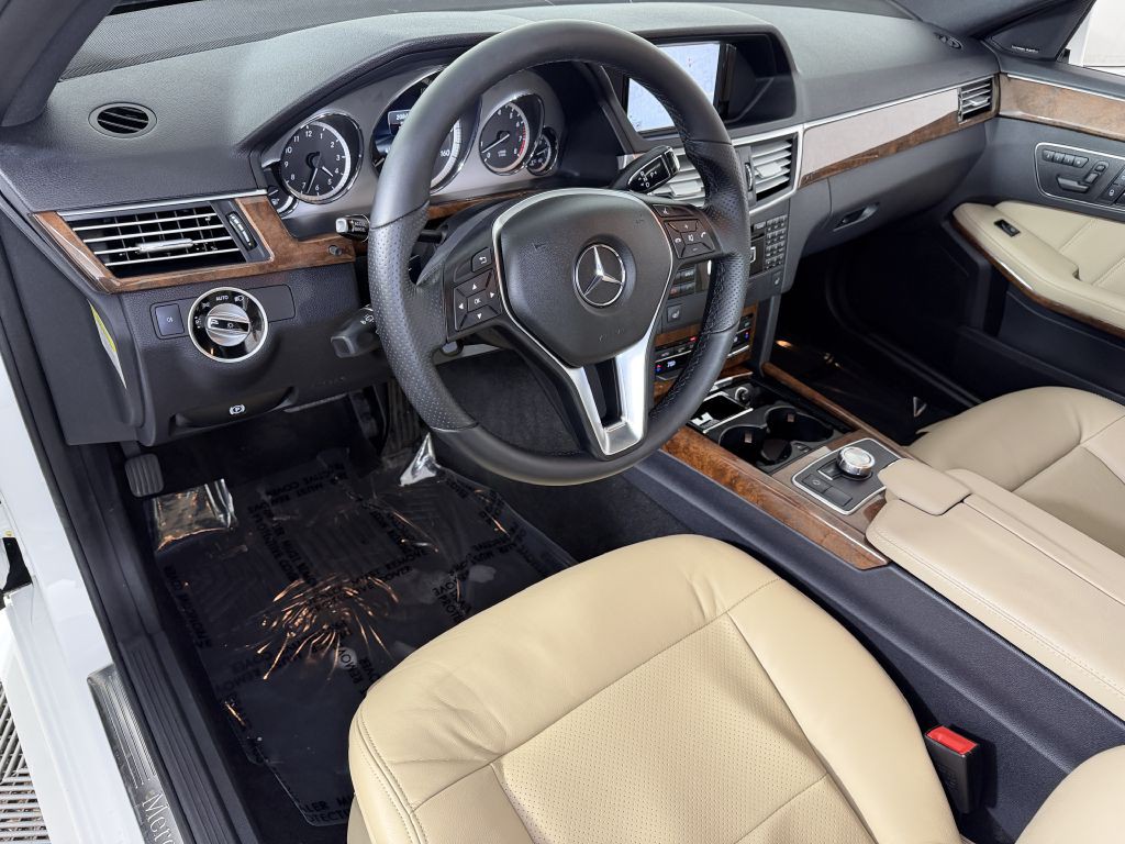 2013 Mercedes-Benz E-Class Image 12