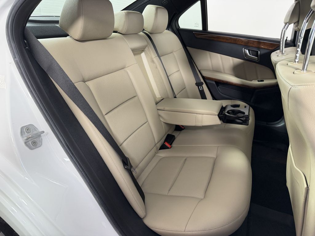2013 Mercedes-Benz E-Class Image 14