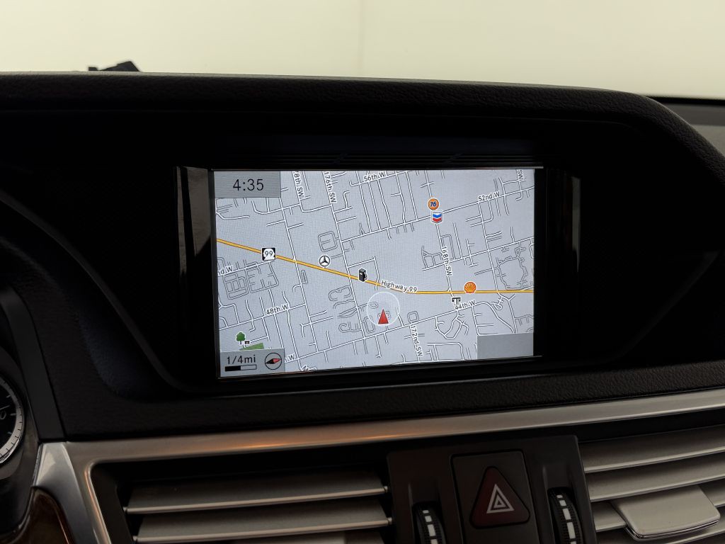 2013 Mercedes-Benz E-Class Image 22