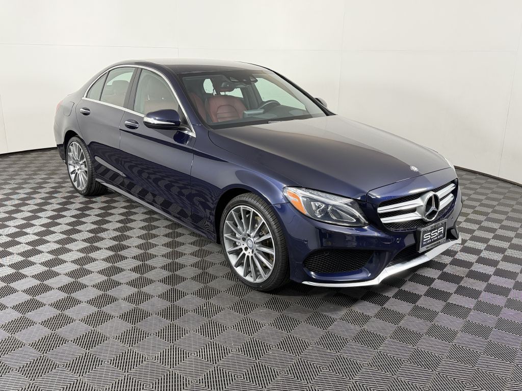 2015 Mercedes-Benz C-Class Image 3