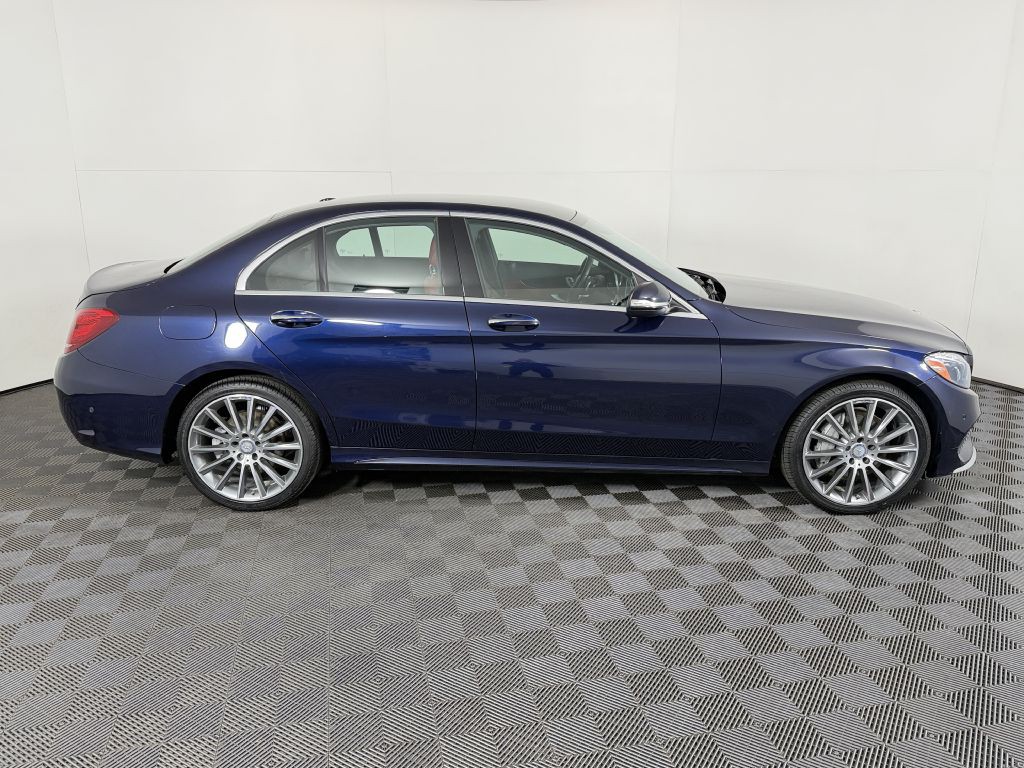 2015 Mercedes-Benz C-Class Image 7